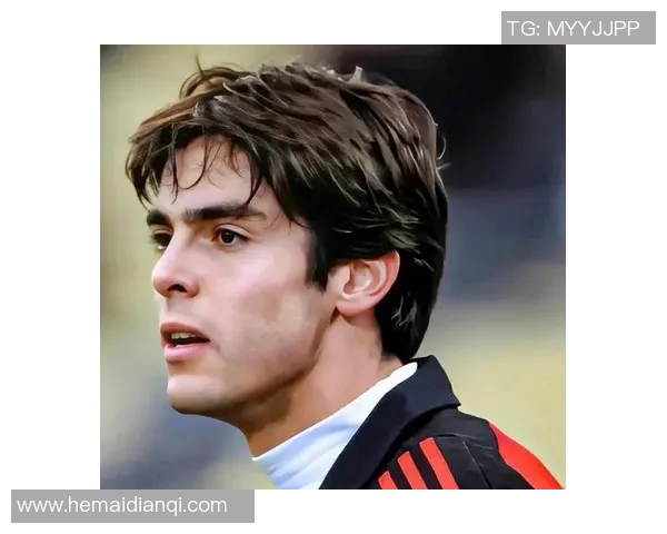 素描展现足球传奇卡卡的辉煌瞬间与不屈精神