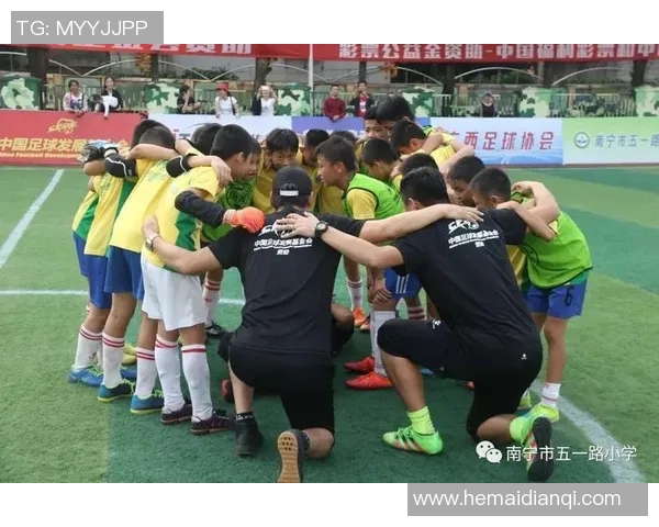 广州足球队勇攀高峰的冠军赛之路与辉煌历程回顾